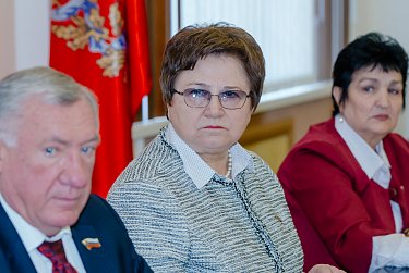 O расходах бюджета на социальную политику